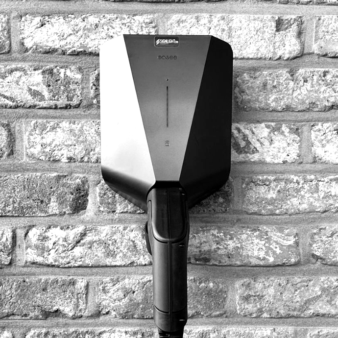 Installation d'une borne de recharge Easee par Signlight à Lincent