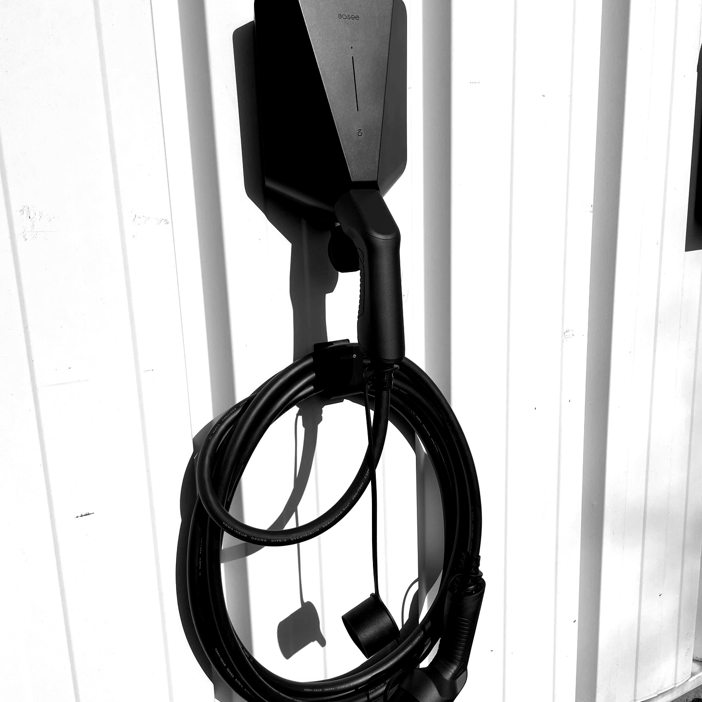 Installation d'une borne de recharge Easee par Signlight à Baillonville