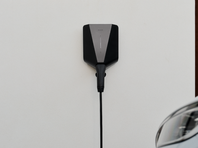 Installation d'une borne de recharge Easee par Signlight à Huy